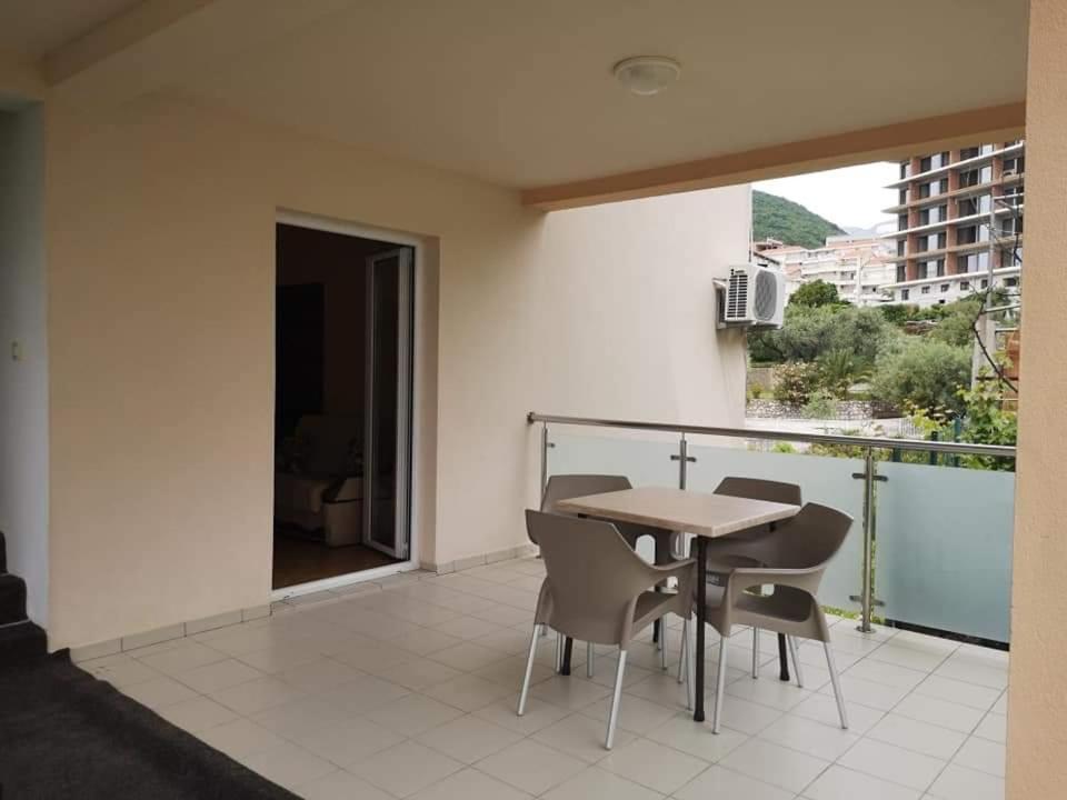 Apartmani Becici Ruang foto