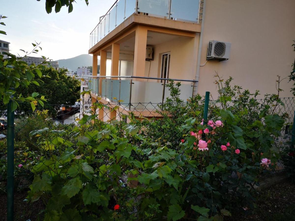 Apartmani Becici Bagian luar foto